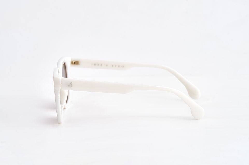 Rhode's White